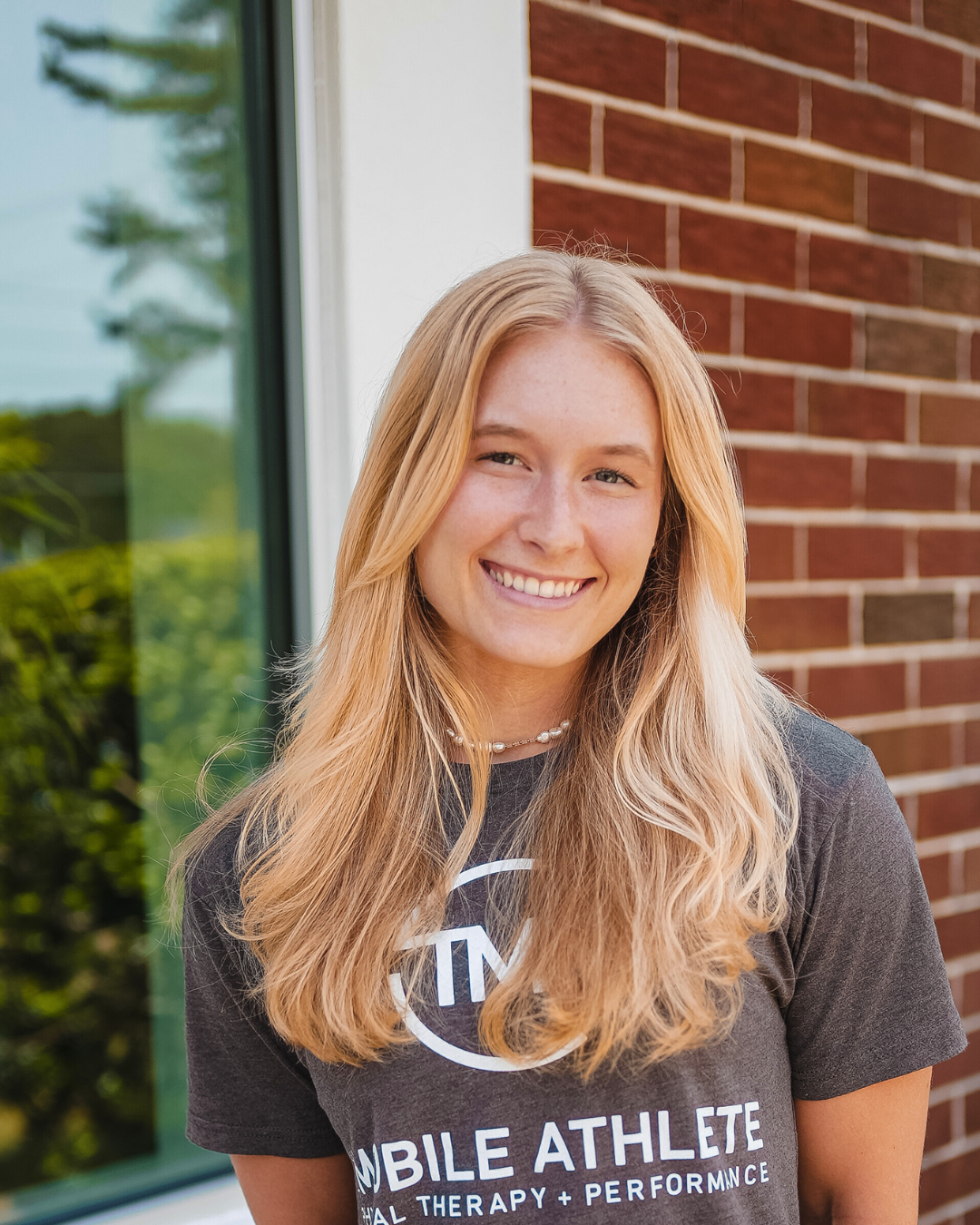 Bennett, Exercise Physiologist and patient care specialist at The Mobile Athlete clinic